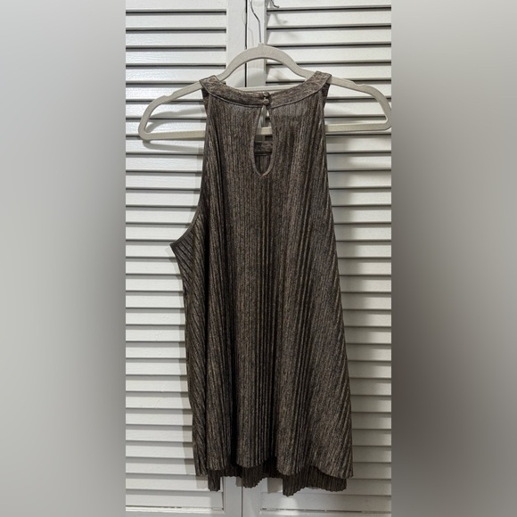 Torrid Pleated Metallic Knit High Neck Tank - Picture 5 of 8